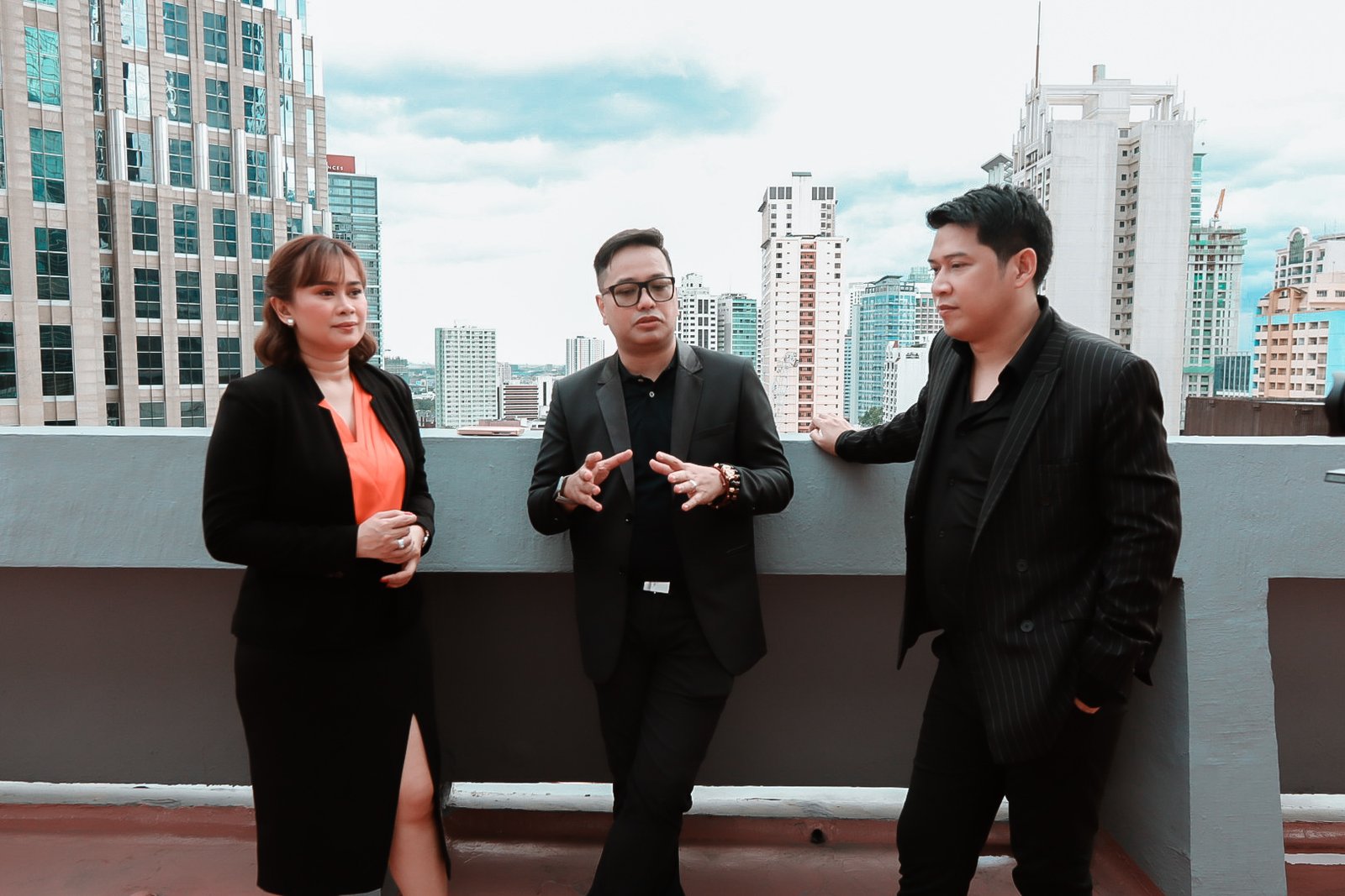 The Mega Paragon team together